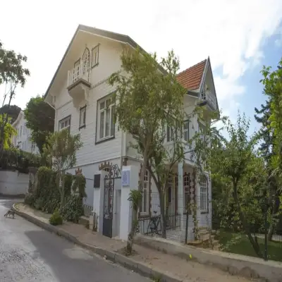 Sergüzeşt Otel