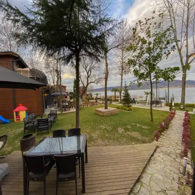 Kıyı Bungalov Hotel ve Cafe