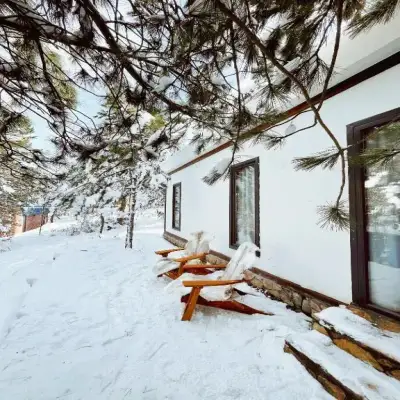 Redpine Guest House