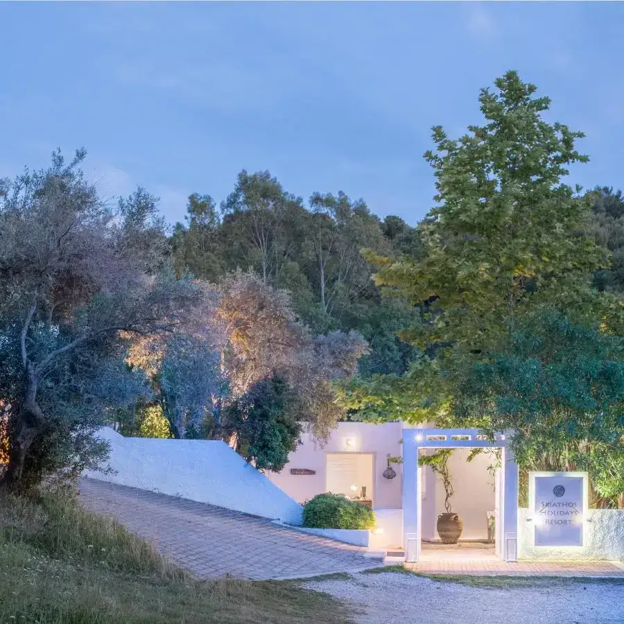 Skiathos Holidays Suites & Villas