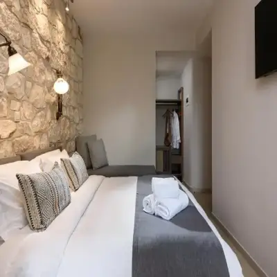 Nikoleta Luxury Villa