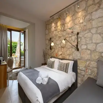 Nikoleta Luxury Villa