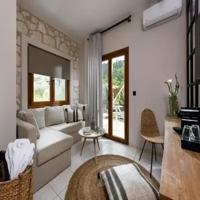 Nikoleta Luxury Villa