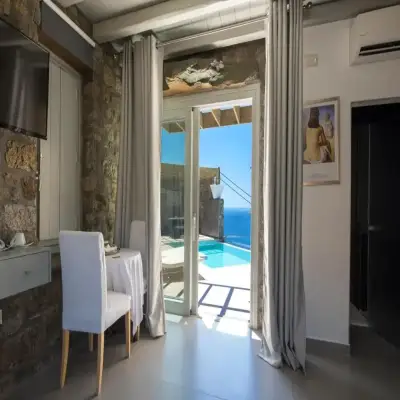 Greco Philia Suites & Villas