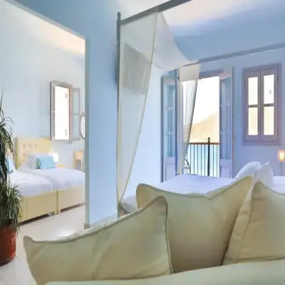 MasouriBlu Boutique Hotel