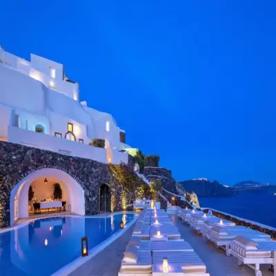 Canaves Oia Suites