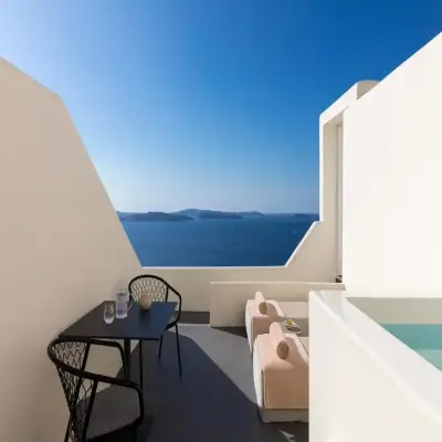 Canaves Oia Suites