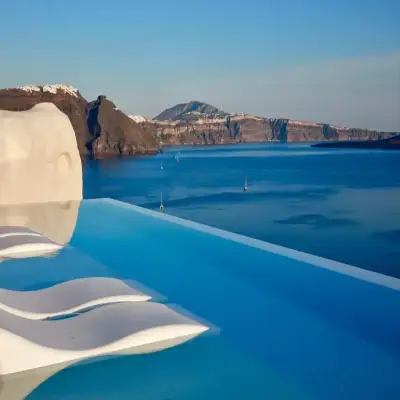 Canaves Oia Suites