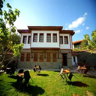 Birgi Ata Konağı