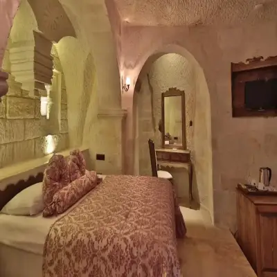 Phocas Cave Suites, Çavuşin