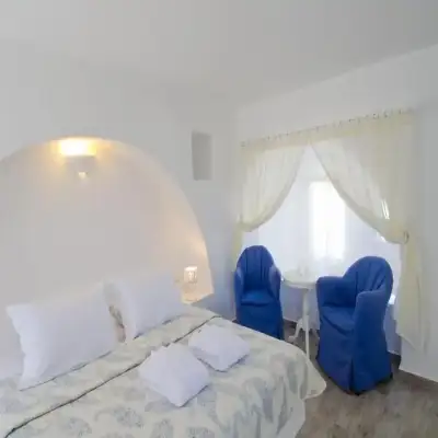 Aspalathras White Hotel