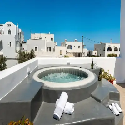 Aerenia Luxury Suites