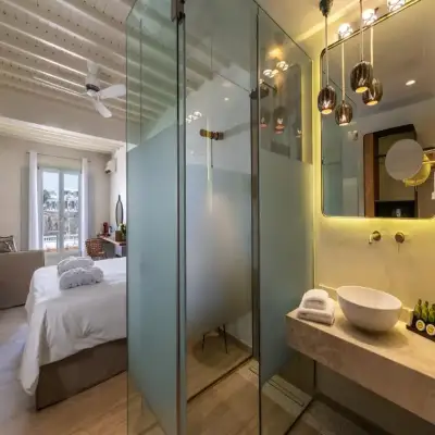 Poseidon Hotel Suites