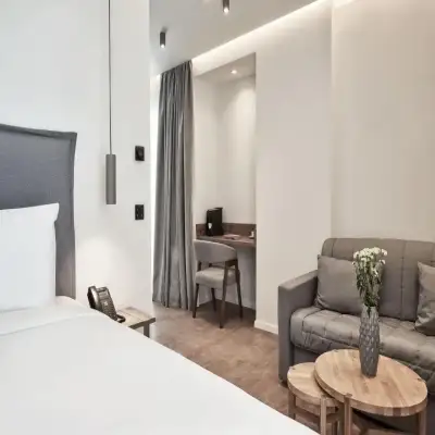 NLH KERAMEIKOS - Neighborhood Lifestyle Hotels