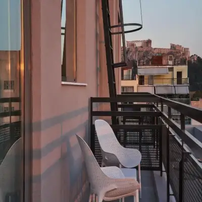 NLH KERAMEIKOS - Neighborhood Lifestyle Hotels