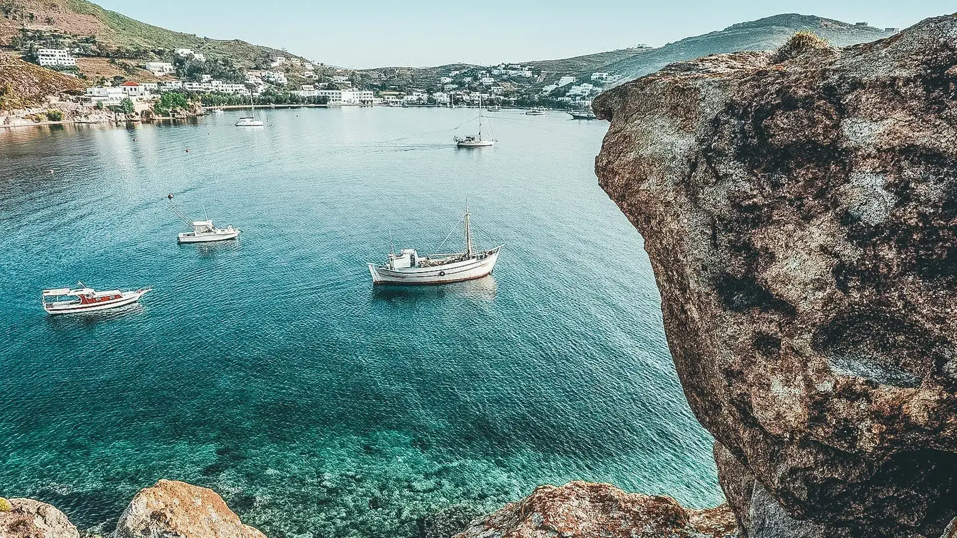 Patmos Adası Gezilecek Yerler & Gezi ve Konaklama Rehberi