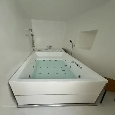 White Sand jacuzzi Suite