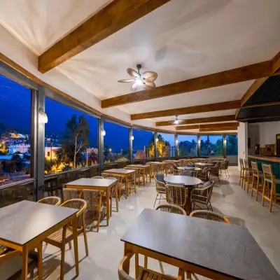 Rota Kilidonia Karaöz Suites & Villas