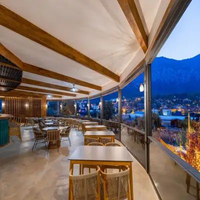 Rota Kilidonia Karaöz Suites & Villas