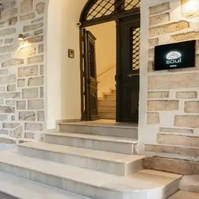 SYROS SOUL LUXURY SUITES