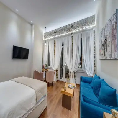 1844 Suites Syros