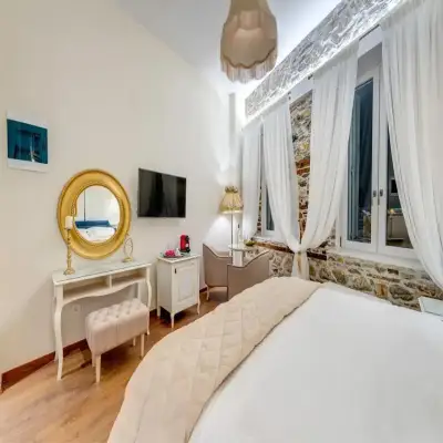 1844 Suites Syros