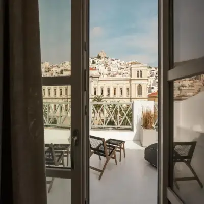 SYROS SOUL LUXURY SUITES