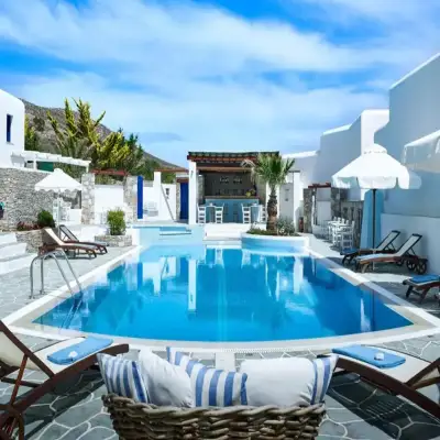 Folegandros Apartments