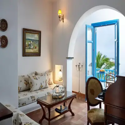 Folegandros Apartments