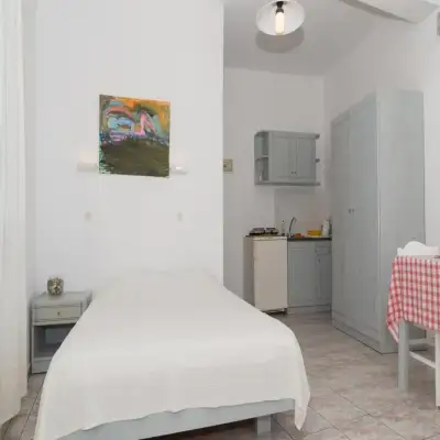 Captain Manos Studio Apartments