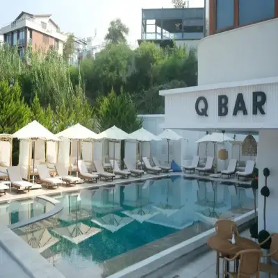 Qinn Hotel