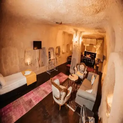 7 Oda Cave Hotel