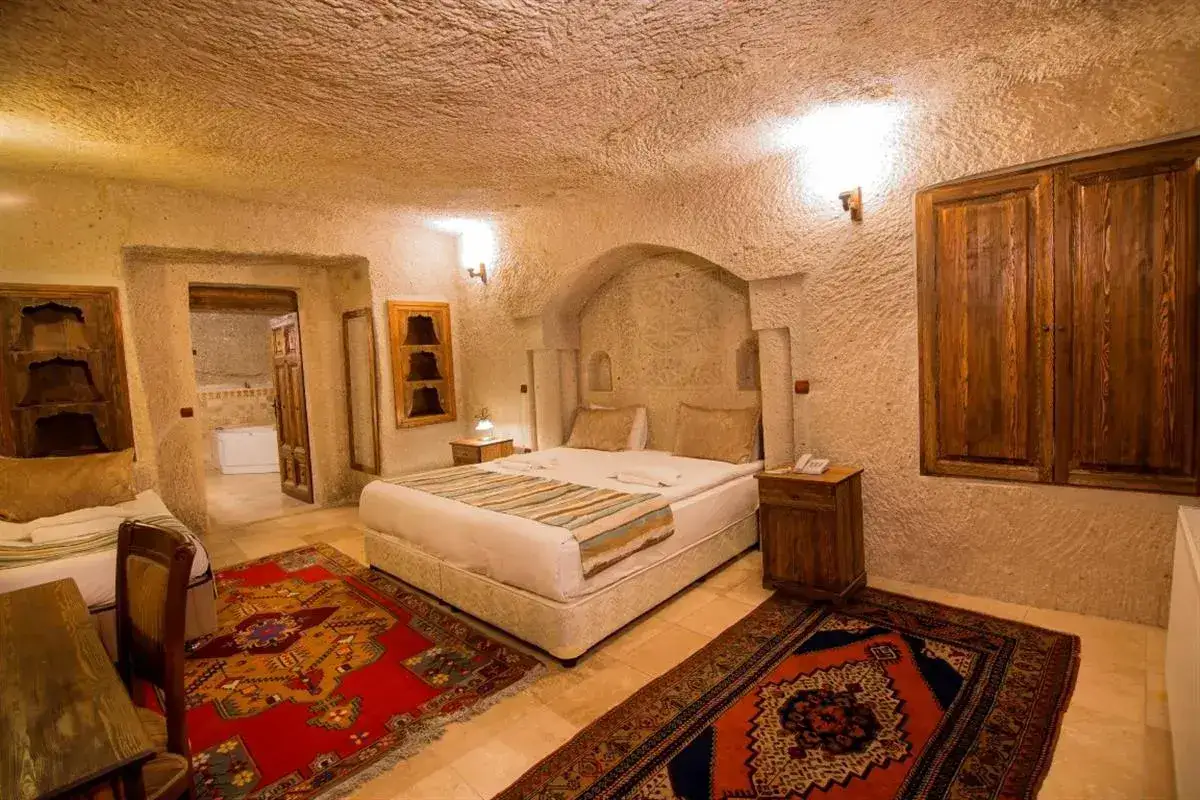 Presidental Cave Suite