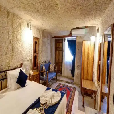 Elegance Cave Suites