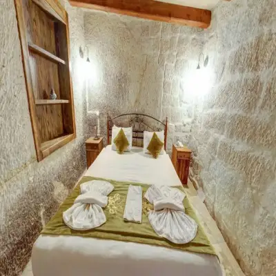 Elegance Cave Suites