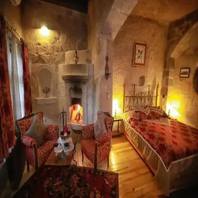 Travellers Cave Hotel