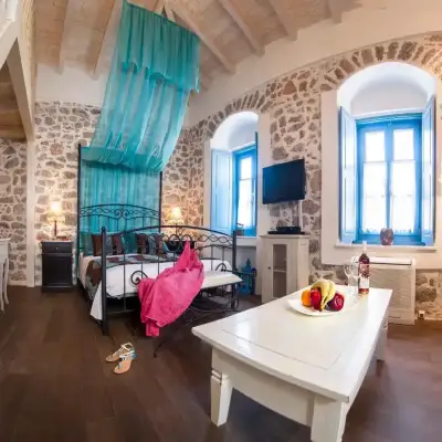 PortaDelMare deluxe suites