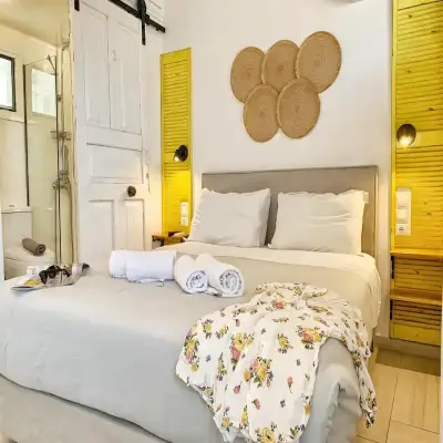 Gigi Rooms